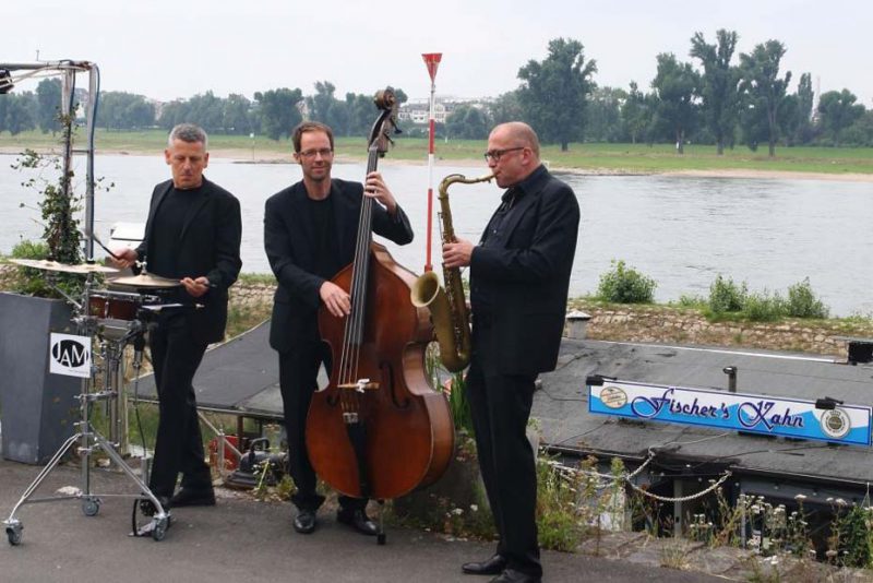 JAM | jazz.akustisch.mobil zur Empfang der Gäste in Düsseldorf